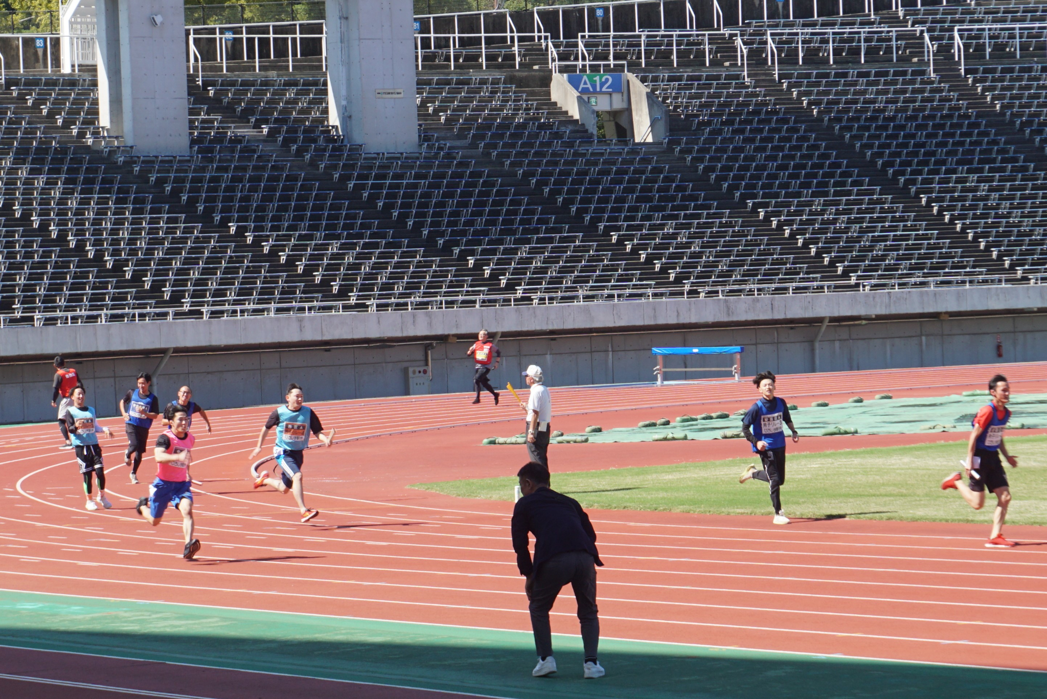 安佐南スポレク男子リレーR8.jpg